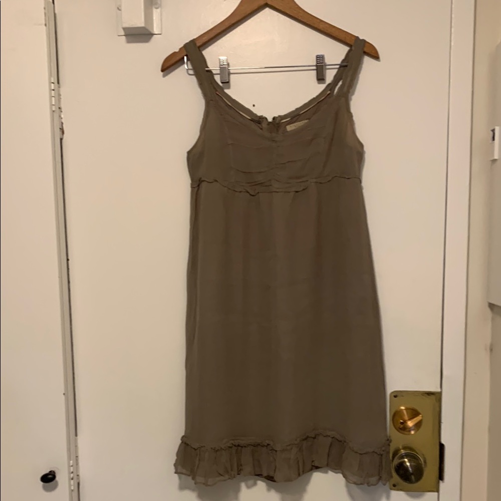 Burberry Brit Tan Sleeveless Dress with Ruffle Hem 💯 silk